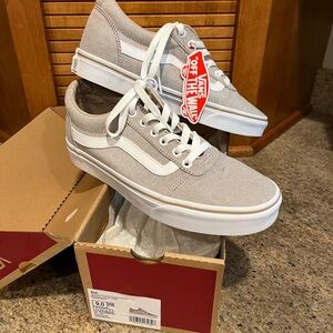 Vans Women’s Light Gray Canvas Old Skool/Ward Sneaker